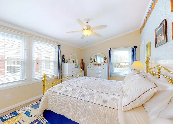 Montego Bay - 197 Pine Tree Road Holiday home *