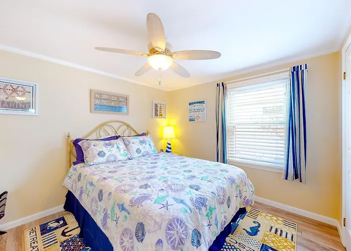 Montego Bay - 197 Pine Tree Road Holiday home